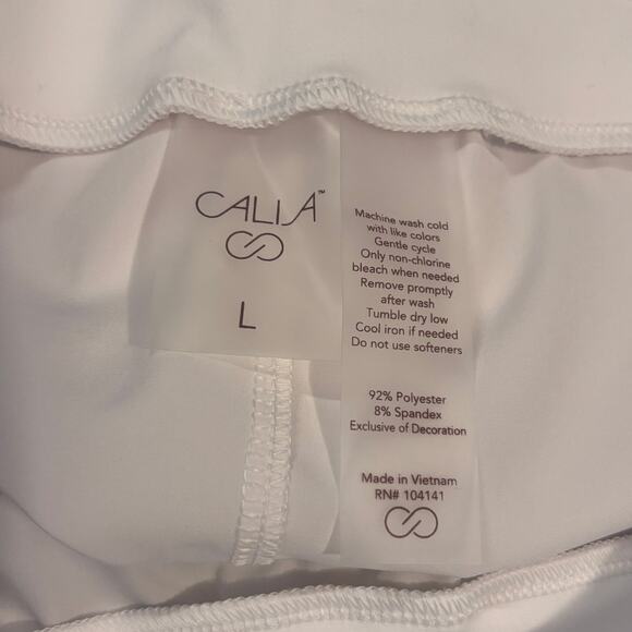 Calia by Carrie Underwood Mid Rise Shorts in Pure White Large Journey Collection - Picture 4 of 6